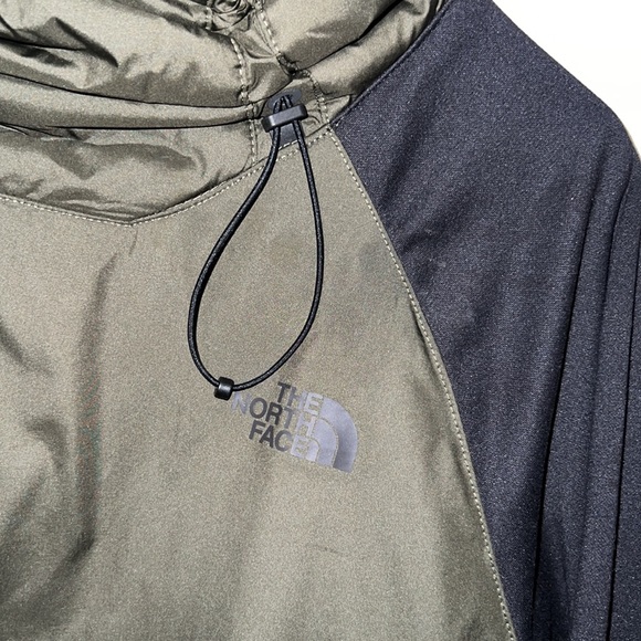 North face pull over - Picture 2 of 4